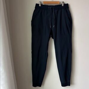 Lululemon ABC Jogger Navy Pockets Athleisure Athletic Travel Warpstreme Size M